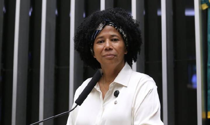 Comissão aprova capacitação de primeiros socorros voltada a alunos com doenças crônicas