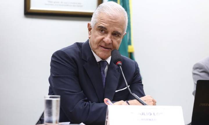 Frentes parlamentares criticam fim da 