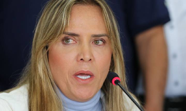 Governadora do DF recebe alta após apresentar quadro de pneumotórax