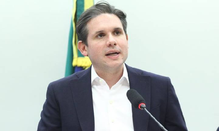 Motta diz que governo está dividido sobre fim da 