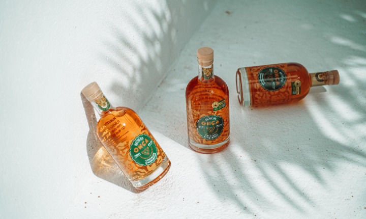 Parceria estratégica entre Bibit e Beijo da Onça consolida a cachaça brasileira no mercado de luxo