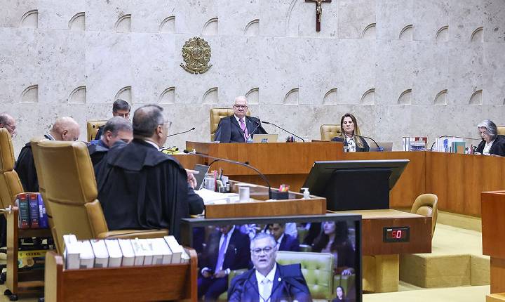 STF suspende julgamento sobre mandato-tampão para governo do Rio