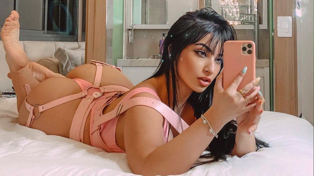 Criadora de conteúdo fatura 50 mil por mês para fazer assinantes de 'cornos'