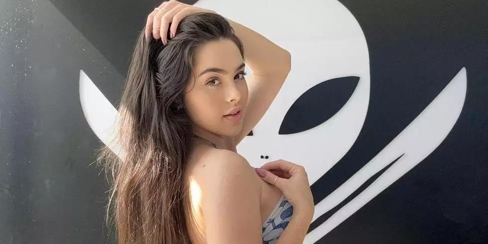 Criadora de conteúdo adulto faz cirurgia de R$ 17 mil para reconstruir o hímen: 