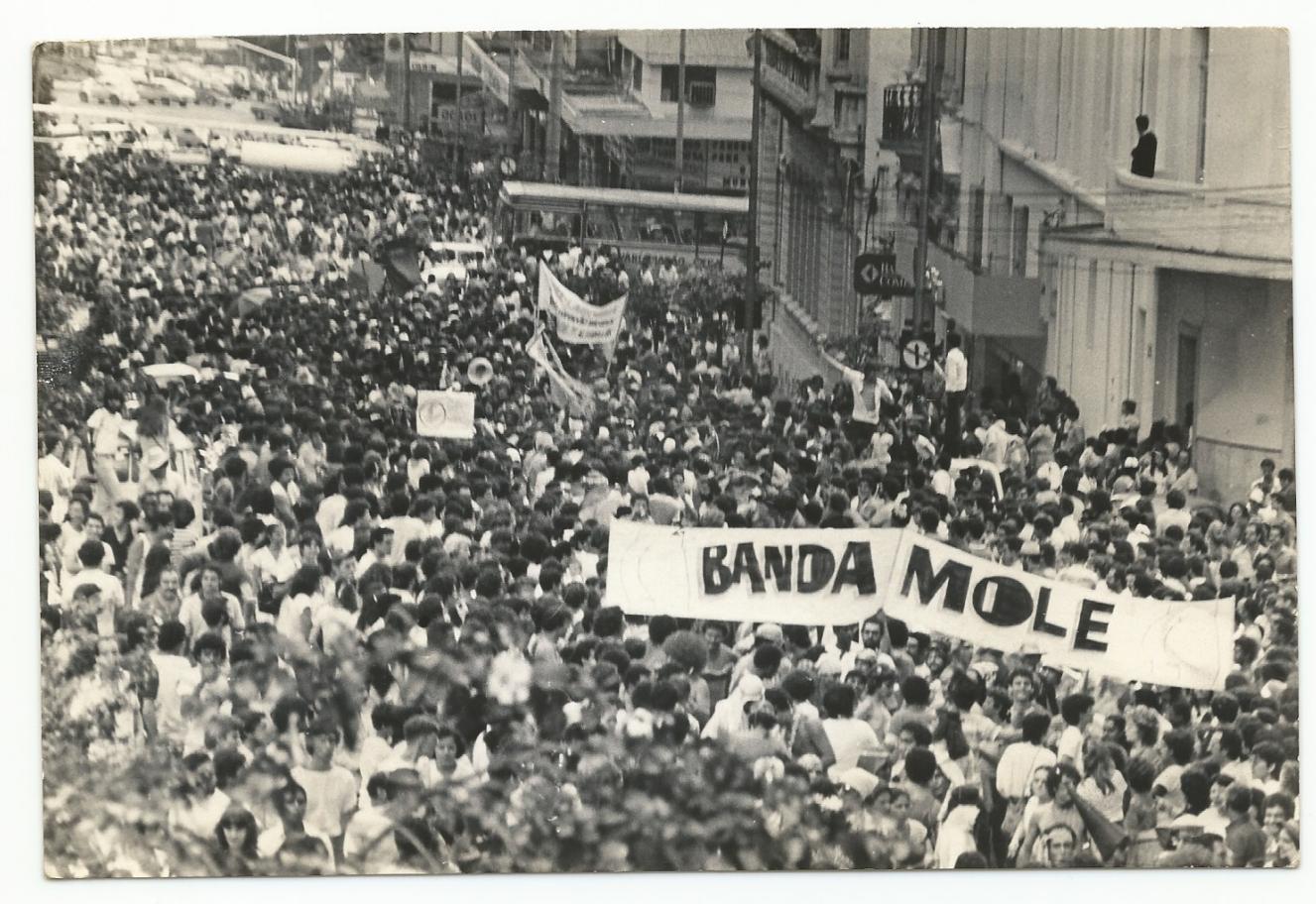 Banda Mole 50 anos: primeiro bloco a trazer o trio elétrico para BH teria show dos Mamonas Assassinas