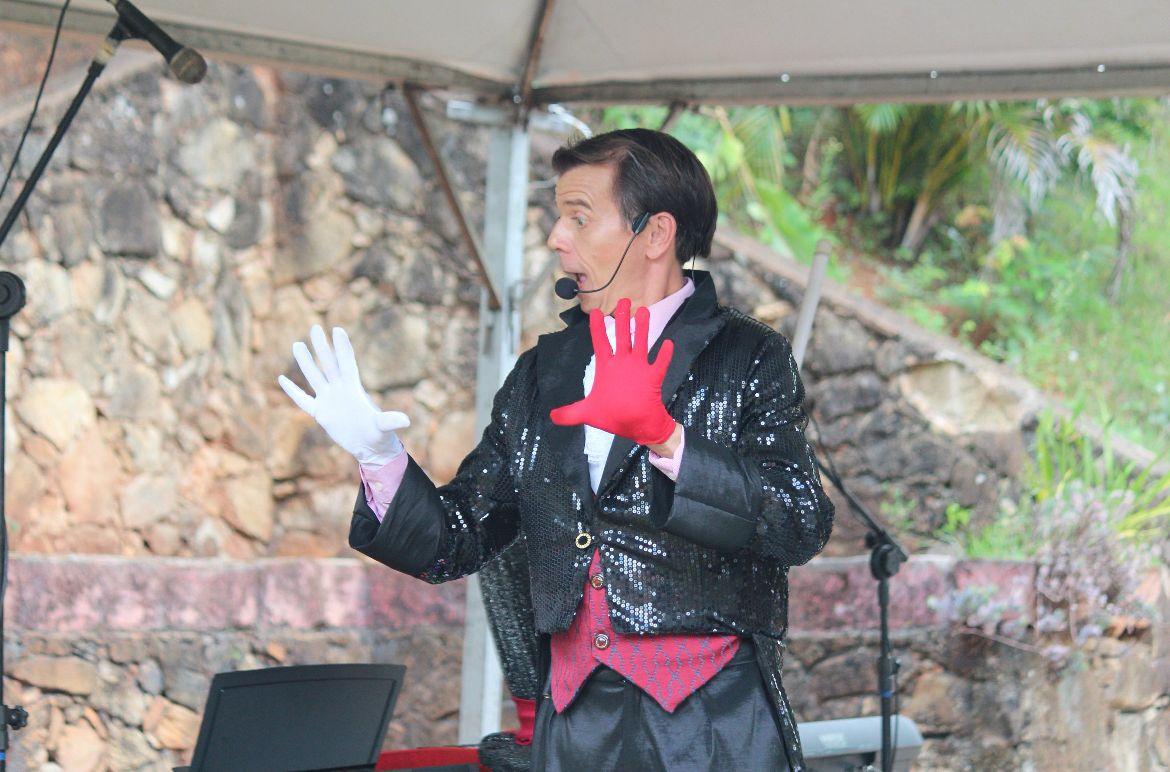 Últimos dias do circo gratuito em Mário Campos