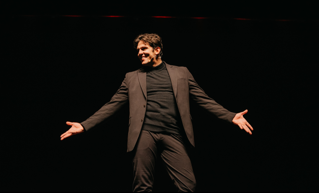 Rafael Infante apresenta o espetáculo 