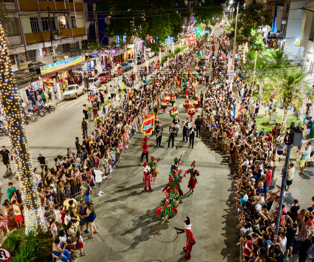 Parada Natalina encerra a programação artística do Sonho de Natal Santos Dumont