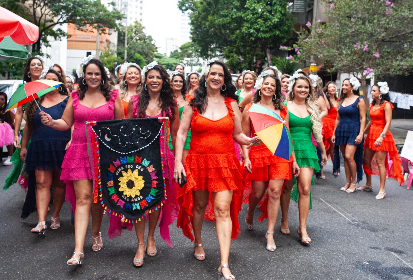 As Charangueiras realizam ensaio aberto no Parque do Palácio neste sábado