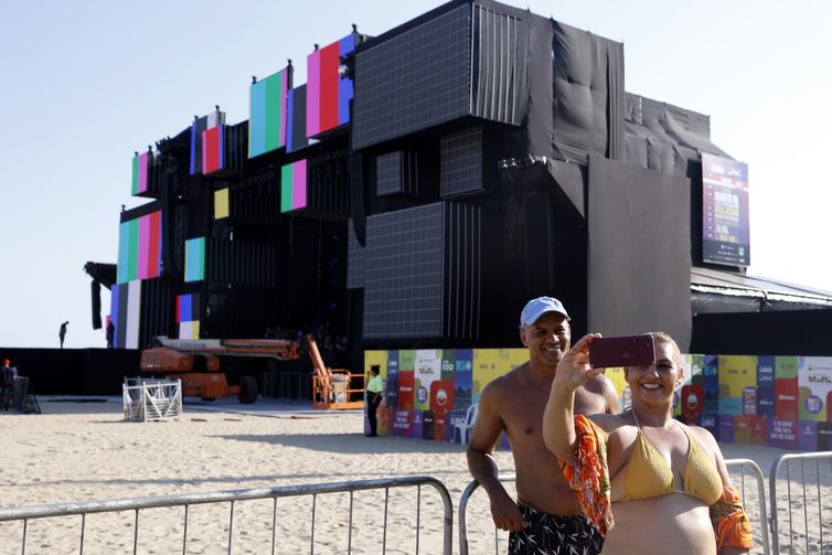 Brasil recebeu em 2025 quase 10 milhões de turistas estrangeiros