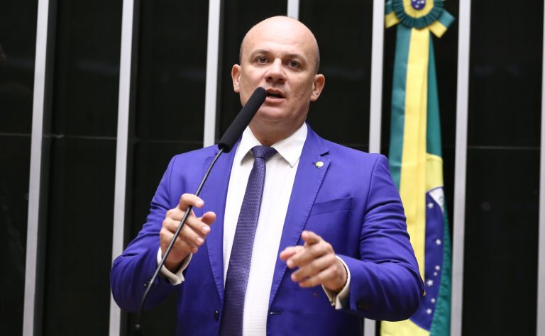 Projeto assegura igualdade para militares antigos preteridos em promoções