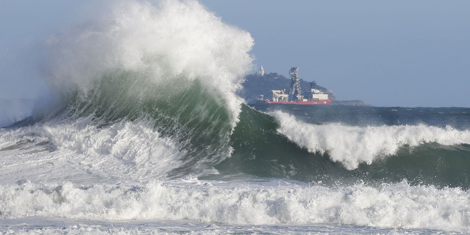 Bombeiros do RJ realizaram mais de 8 mil salvamentos no mar em 2026