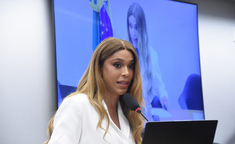 Comissão aprova isenção de tarifa de energia para abrigos de pessoas LGBTQIA+ e minorias