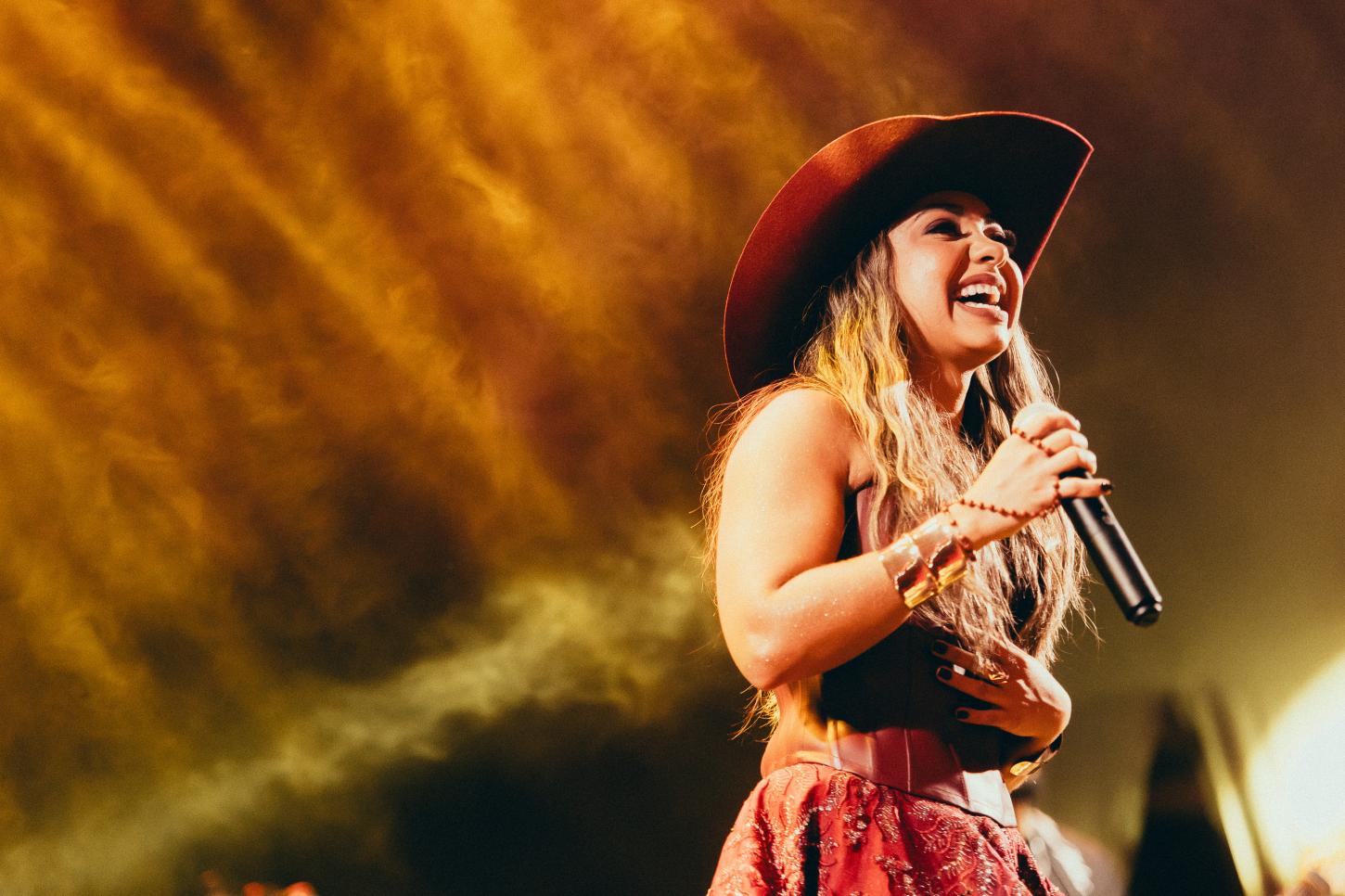 Laysa Valadares vence votação popular do G1 e está confirmada no palco principal do Pedro Leopoldo Rodeio Show 2027