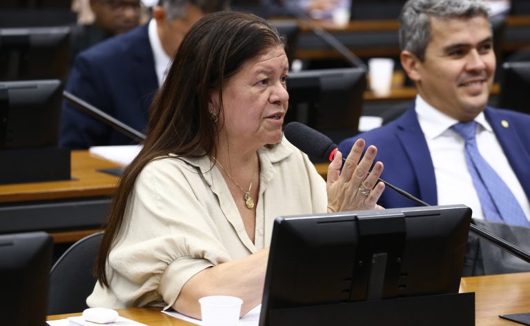 CCJ da Câmara aprova proposta que busca otimizar reforço vacinal