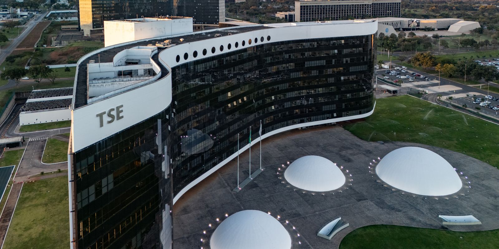 Mendonça propõe tese para julgamento sobre deep fake no TSE 
