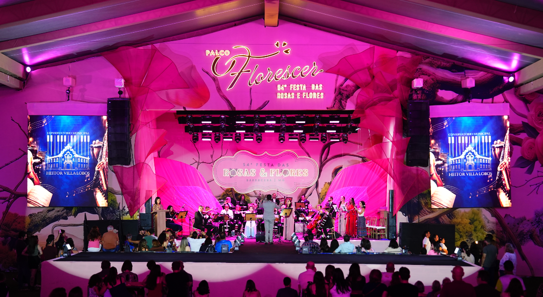 Orquestra do Conservatório Heitor Villa Lobos emociona Barbacena com tributo ao Clube da Esquina no segundo dia da Festa das Rosas e Flores