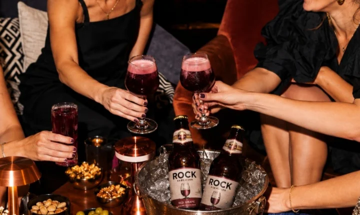 A geração que não quer escolher: consumo de bebidas híbridas cresce entre os jovens brasileiros
