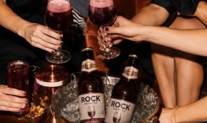 Chope de vinho troca o balcão do bar pela gôndola do supermercado