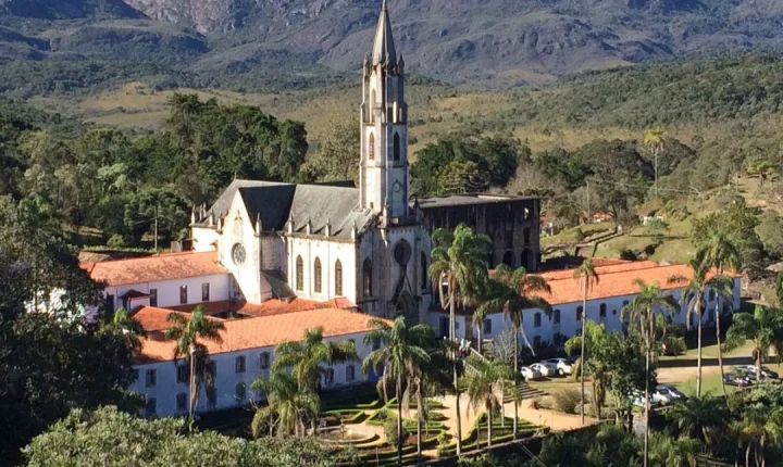 Santuário do Caraça é oportunidade para imersão histórica, cultural e ambiental nas férias de julho